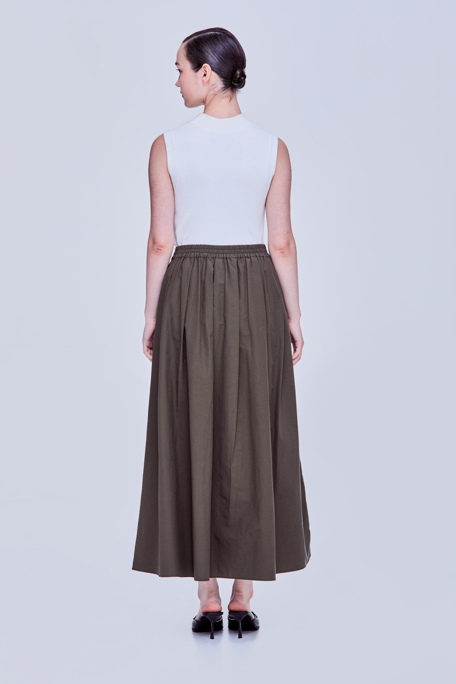 color:ARMY GREEN