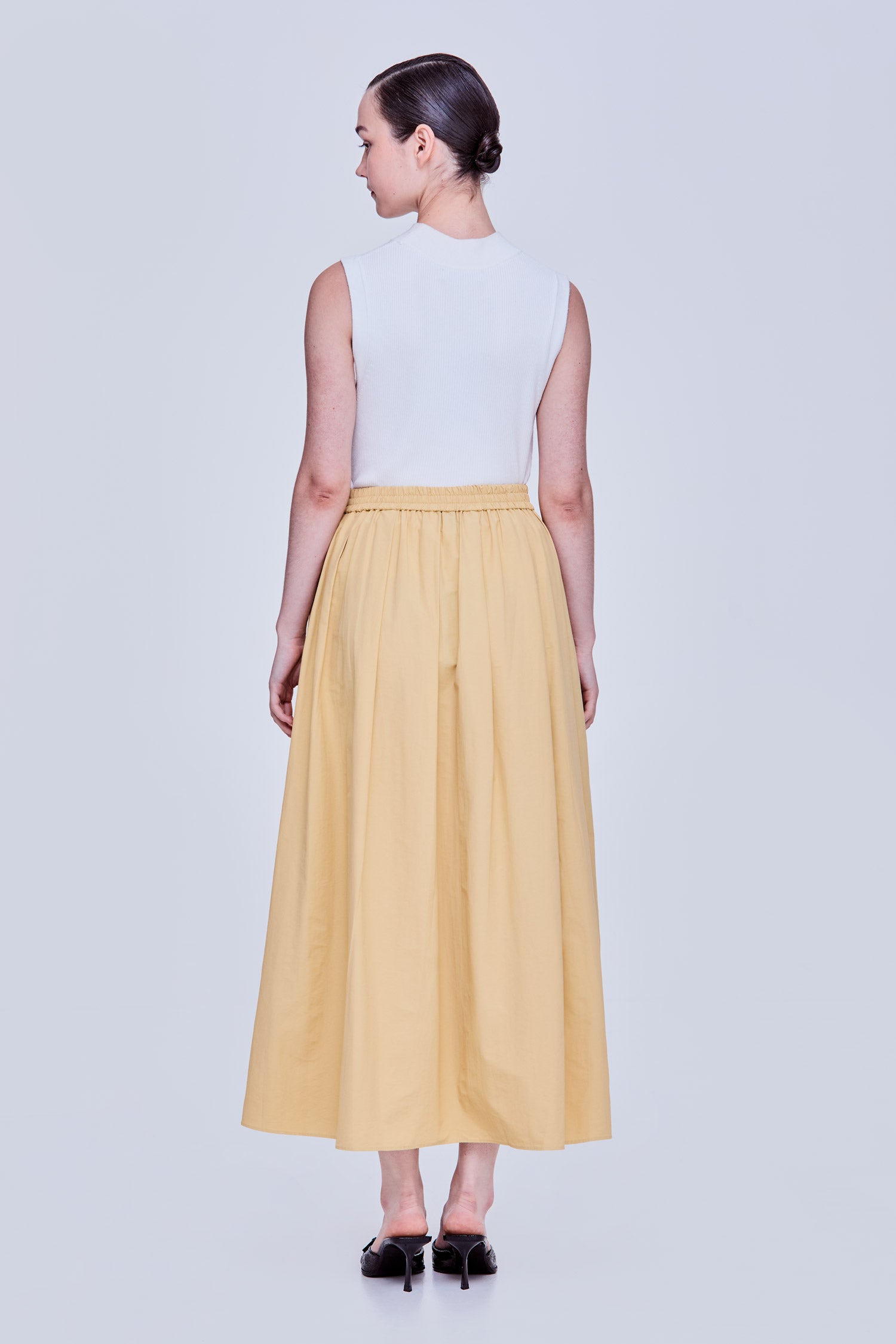 color:MELLOW