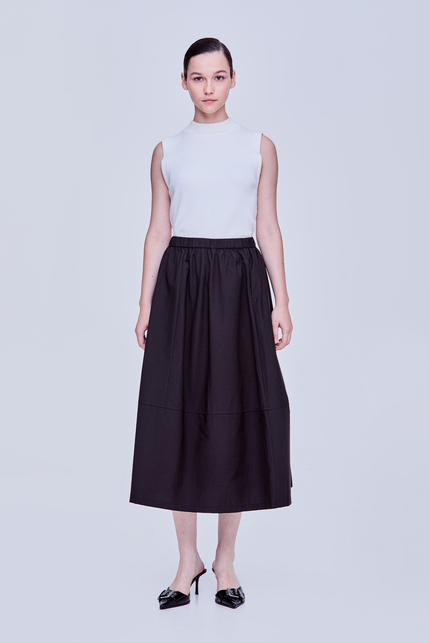 color:NOIR