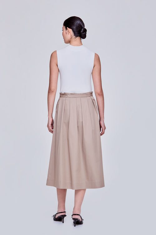 color:KHAKI