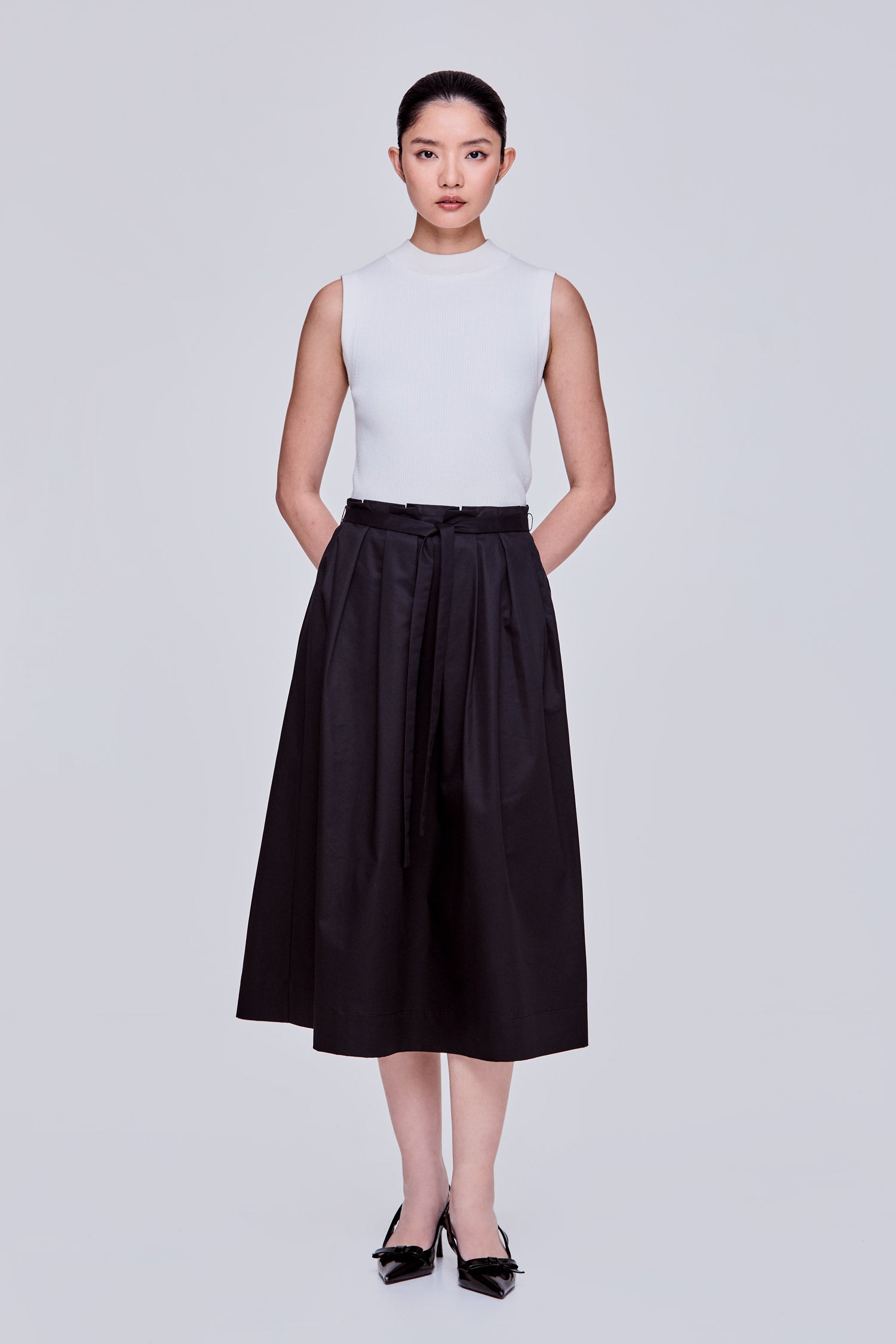 color:NOIR