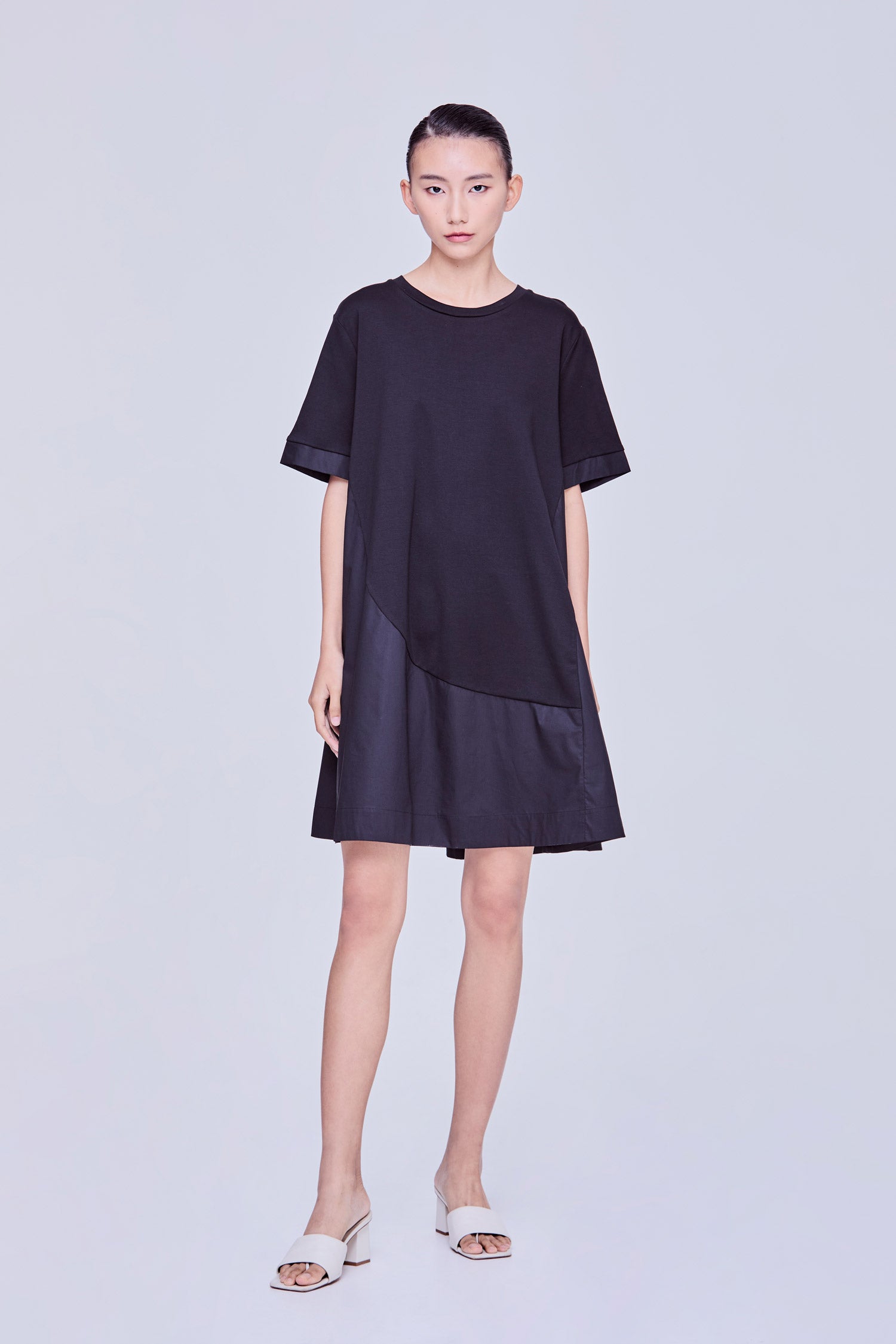 color:NOIR