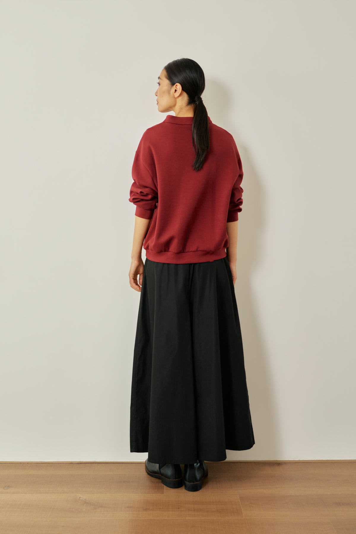 color:MAROON