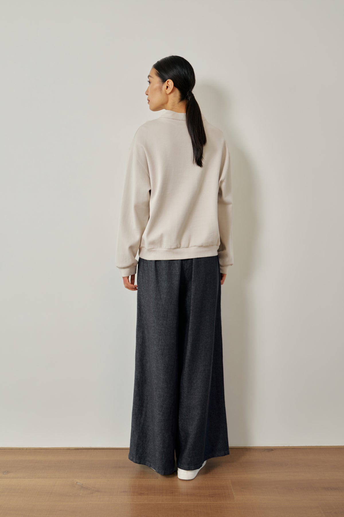 color:TAUPE