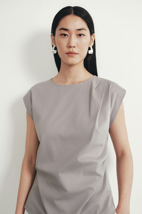 color:GREY