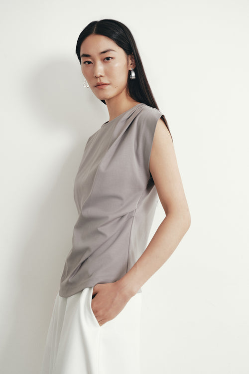 color:GREY
