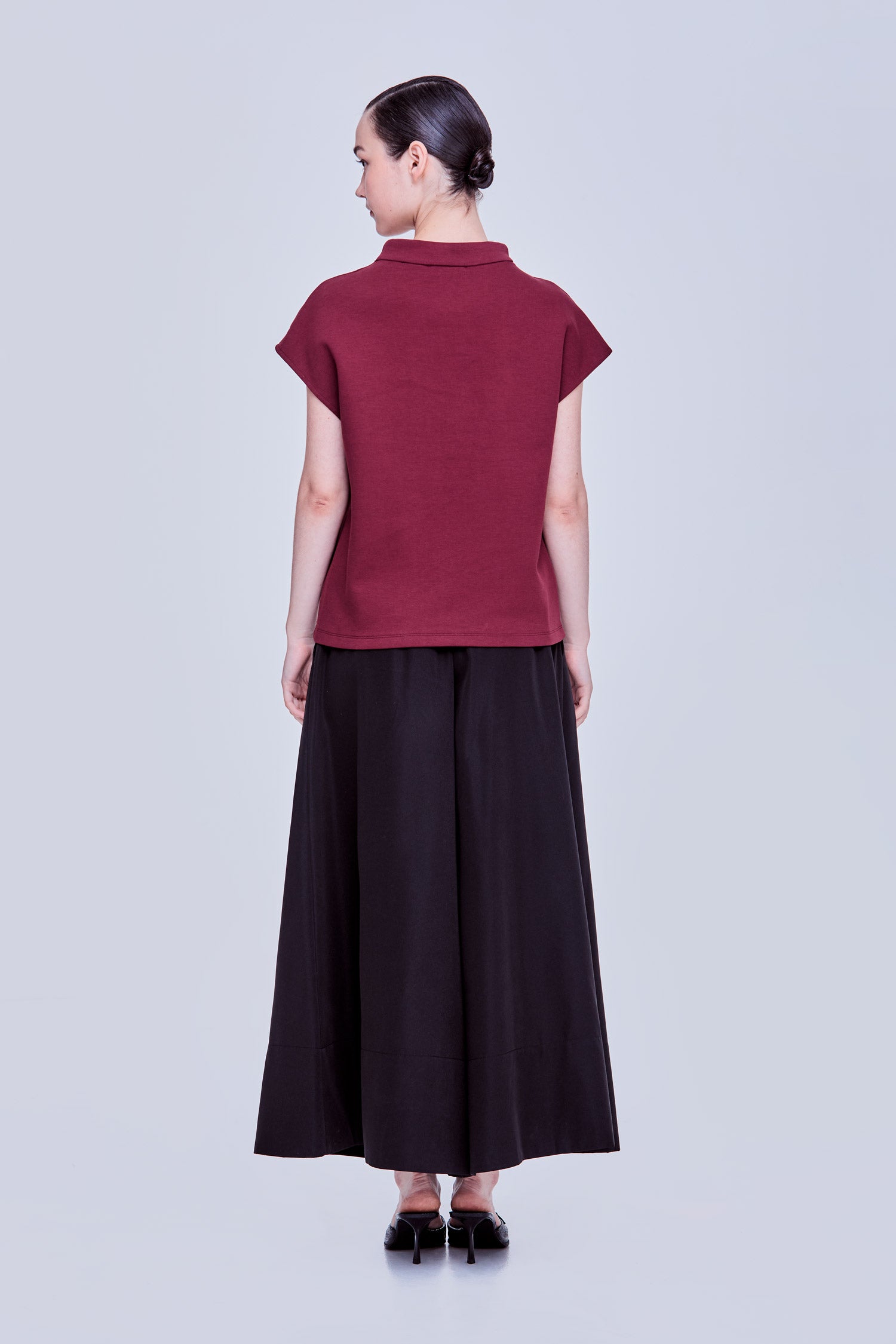 color:MAROON