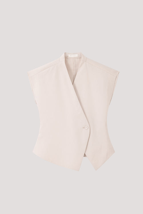 color:BEIGE