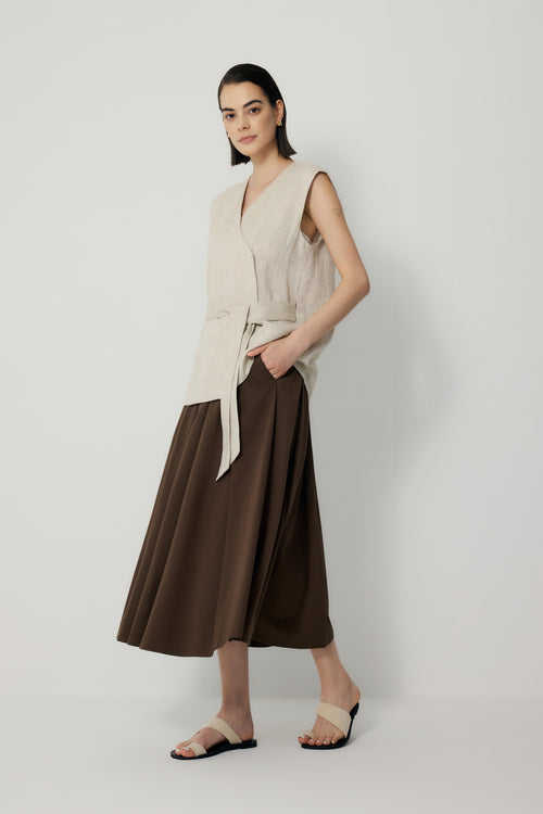 color:ECRU